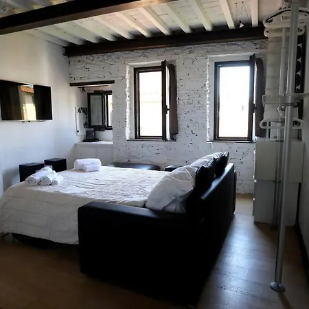 Apartment Loft Santa Chiara - Affitti Brevi Italia *